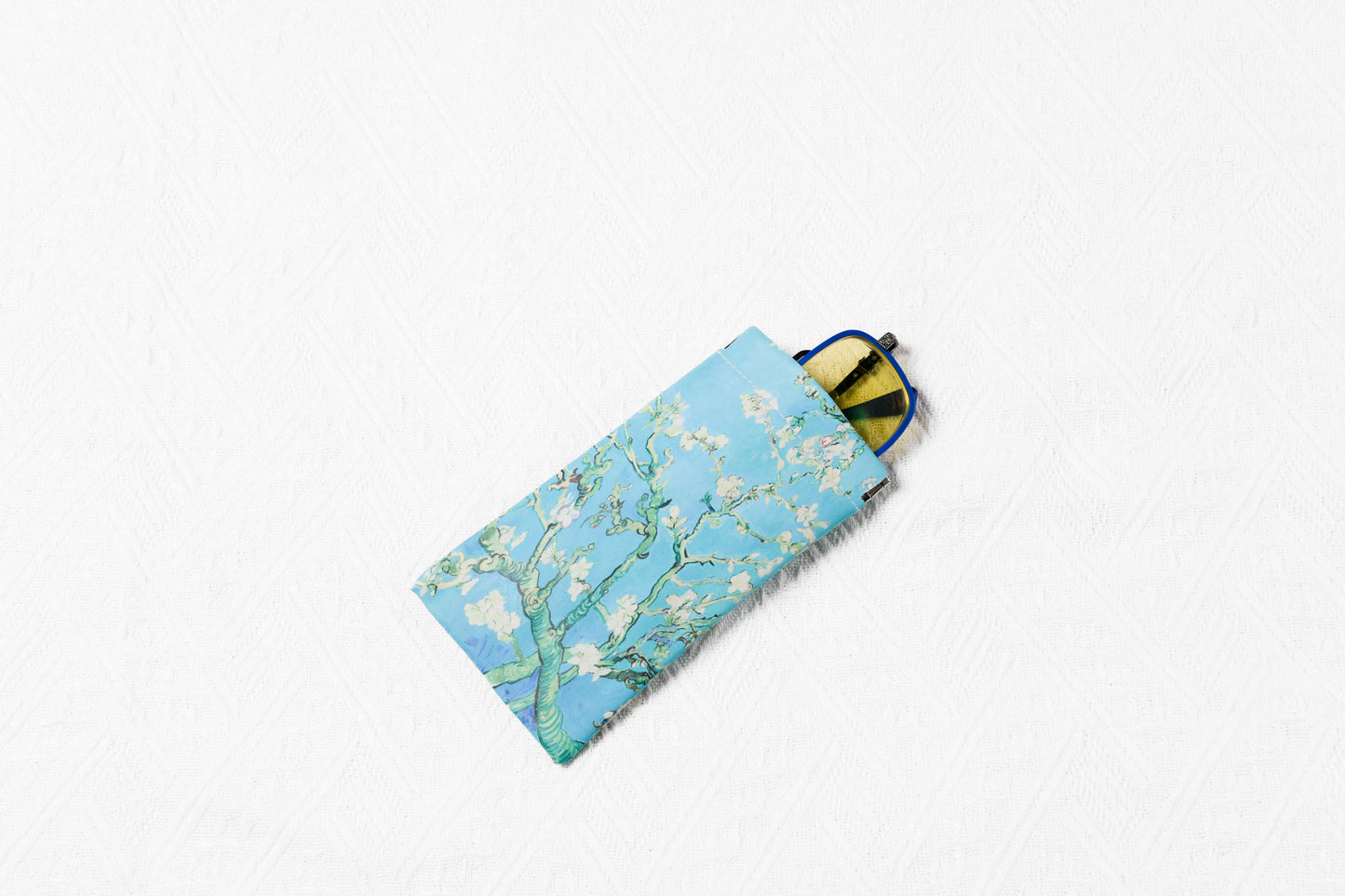 Van Gogh Magnetic Glasses Pouch